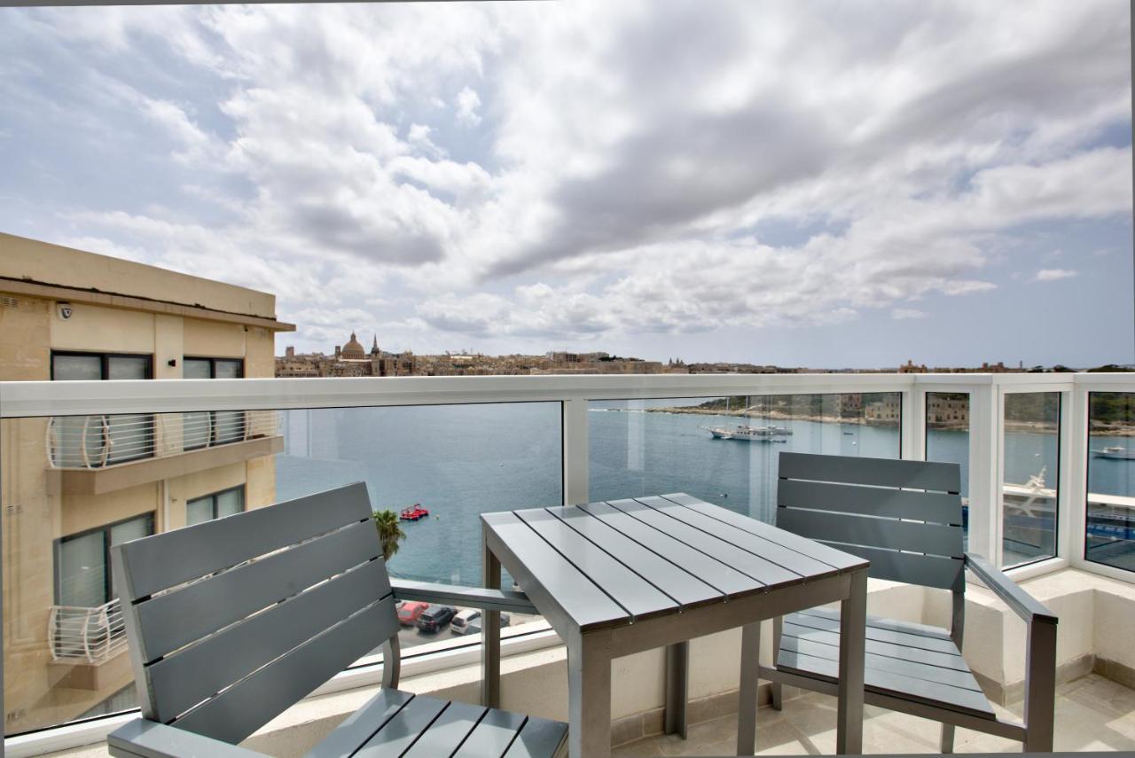 Апартаменти Sliema Duplex Penthouse With Sea Views & Private Terrace By Shortletsmalta Екстер'єр фото