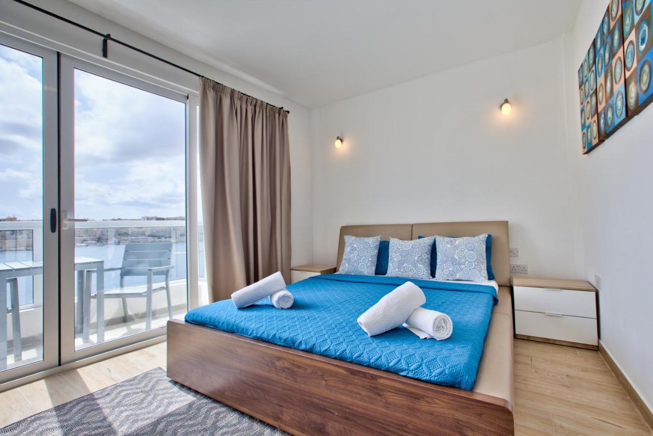Апартаменти Sliema Duplex Penthouse With Sea Views & Private Terrace By Shortletsmalta Екстер'єр фото