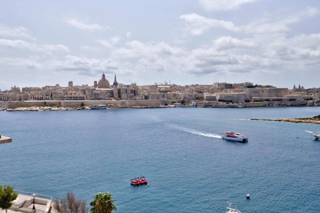 Апартаменти Sliema Duplex Penthouse With Sea Views & Private Terrace By Shortletsmalta Екстер'єр фото