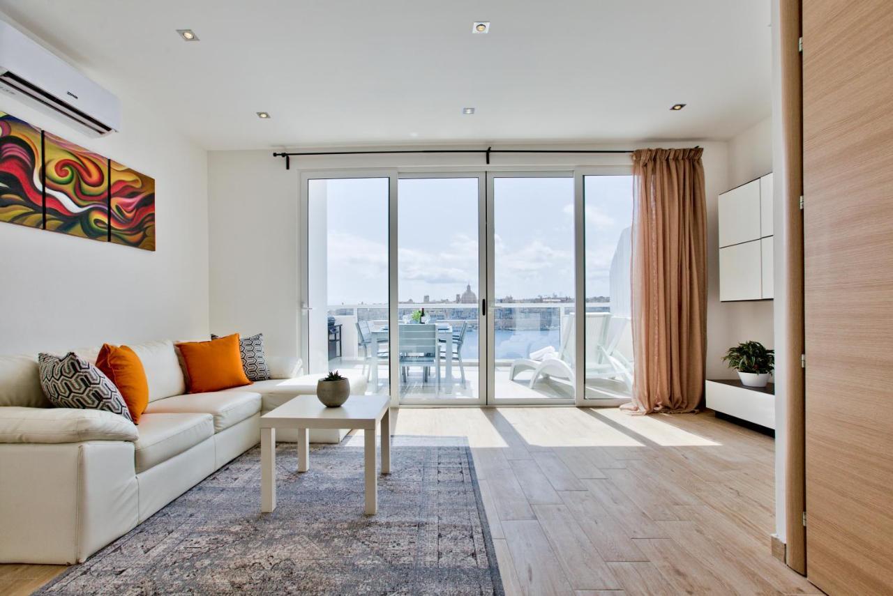 Апартаменти Sliema Duplex Penthouse With Sea Views & Private Terrace By Shortletsmalta Екстер'єр фото